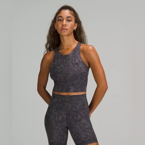 Lululemon Invigorate Training Tank (4) - Picture 1 of 4